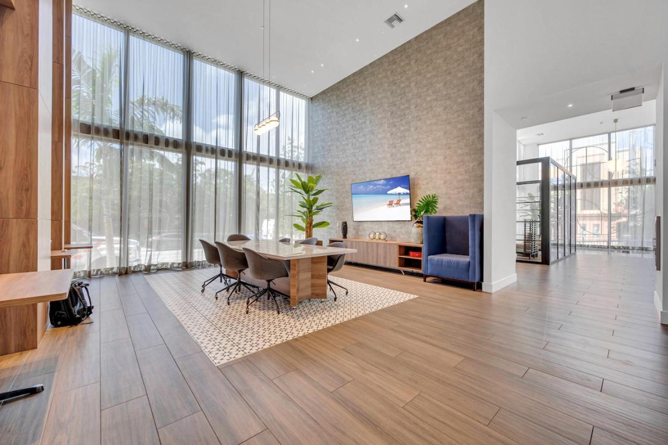 Amazing 3 Bed Unit In Dwntwn Miami With Free Parking Appartement Buitenkant foto