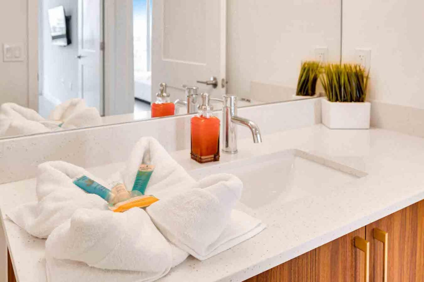 Amazing 3 Bed Unit In Dwntwn Miami With Free Parking Appartement Buitenkant foto